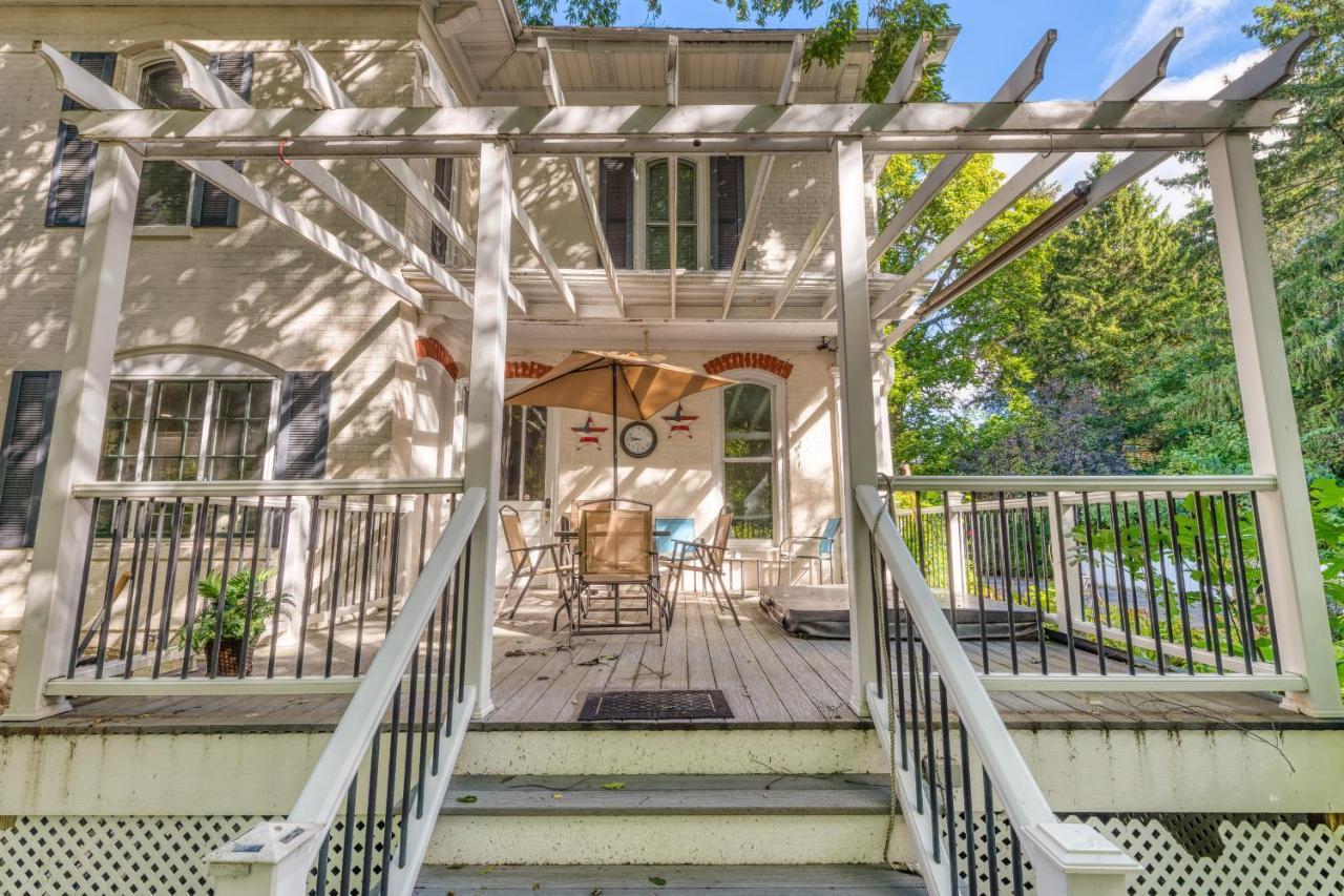 Monroe Manor Inn South Haven Bagian luar foto