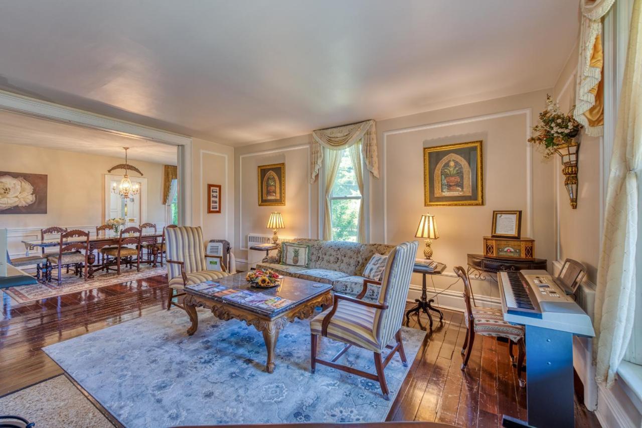Monroe Manor Inn South Haven Bagian luar foto